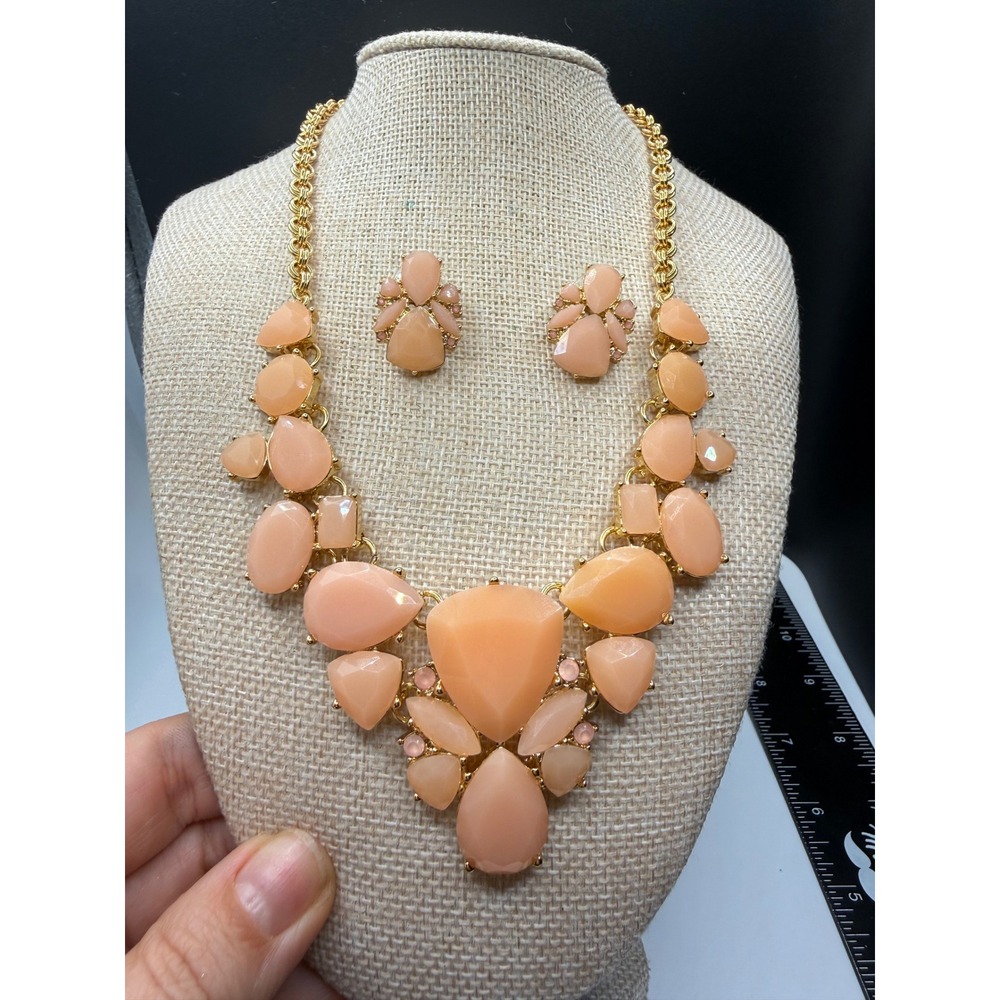 Kate Spade New York Peach Resin Statement Bib Necklace and Stud Earrings Gold‎